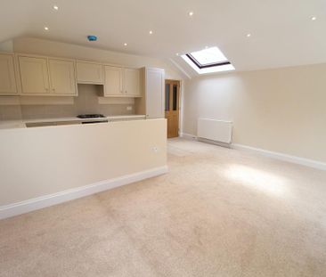 2 bedroom barn conversion to rent - Photo 3