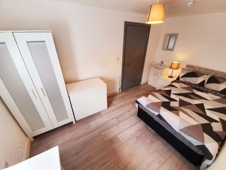 Room 7, 37 Magdela Street, Botanic, Belfast, BT7 1PV - Photo 3