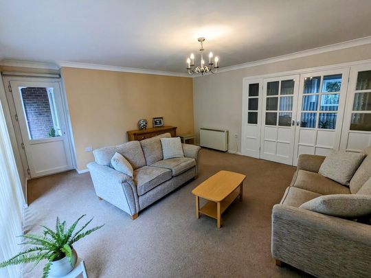 2 bedroom apartment to rent - Photo 1