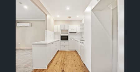 Neat and Tidy 3 Bedroom in Popular South Penrith - Photo 3