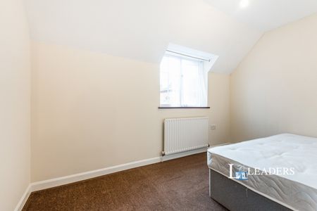2 bedroom apartment to rent St. Francis Court, Shefford, Bedfordshire, SG17 - Photo 3