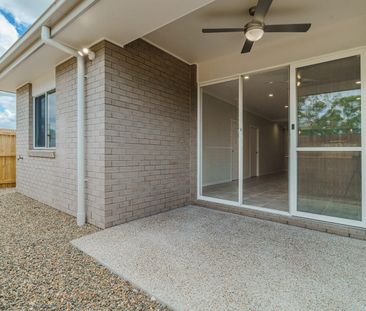 Brand New Modern 4 Bedder Family Home LOW priced set to be gone quick - Photo 6