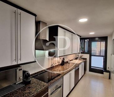 4 bedroom luxury Apartment for rent in Valencia - Photo 6