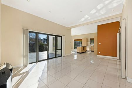 Large family home - Photo 3