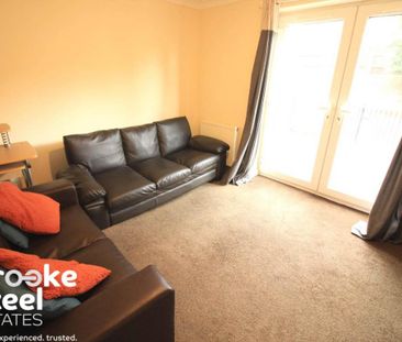 4 bedroom townhouse to rent - Photo 1