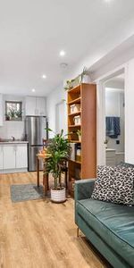 Charming High Ceiling 1 Bed Basement Apartment In High Park Junction - Photo 3