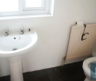 Nabcroft Lane, Crosland Moor, Huddersfield, HD4 - Photo 1