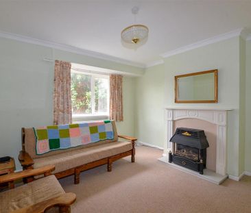 3 bedroom semi-detached house to rent - Photo 2