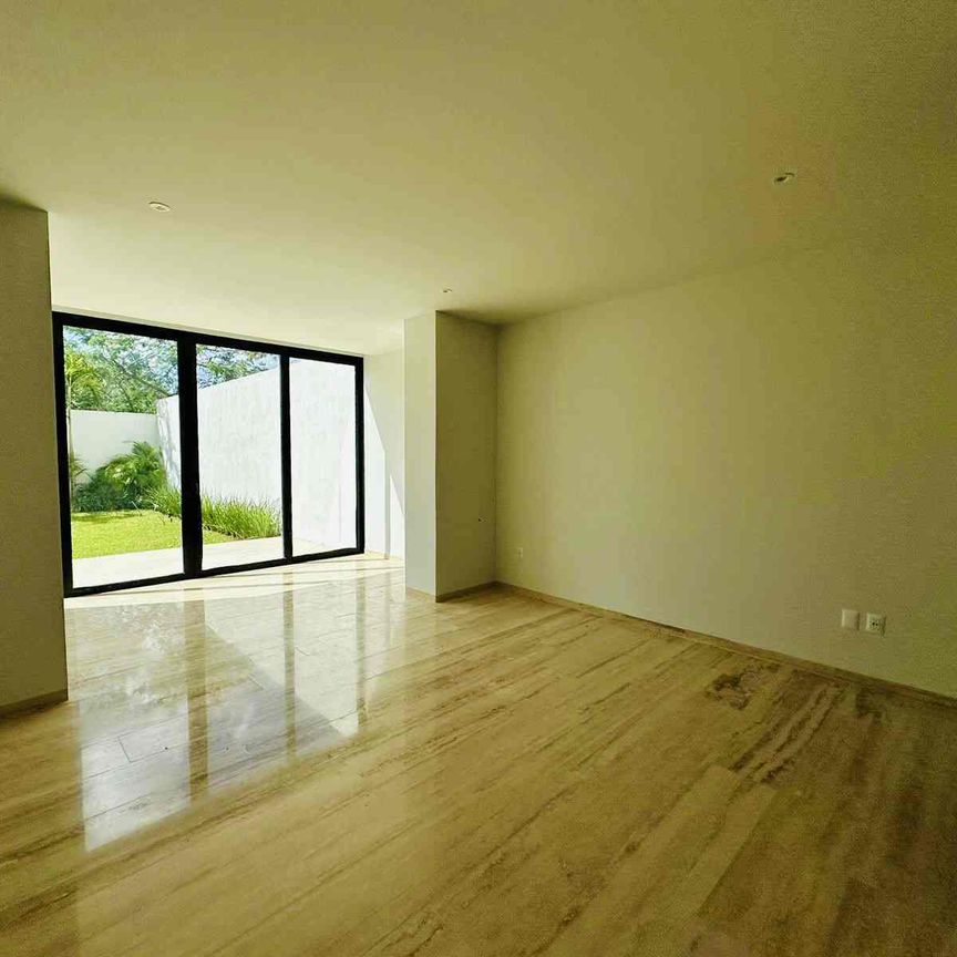 Departamento Garden en Townsquare, con piscina y jardín privados, cuarto de servicio. - Photo 1