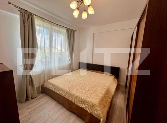 Apartament de lux, 3 camere, zona Centrala, parcare privata - Fotografie 1