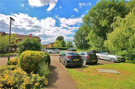 Aspen Close, Staines-upon-Thames - Photo 3