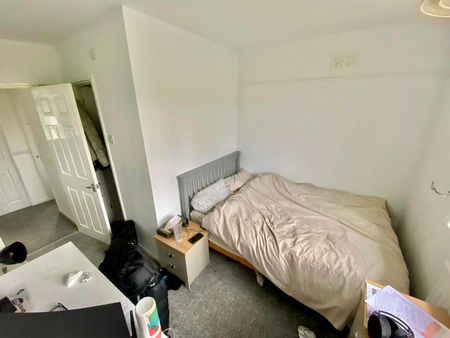 St Mildreds Road, Norwich - Photo 2