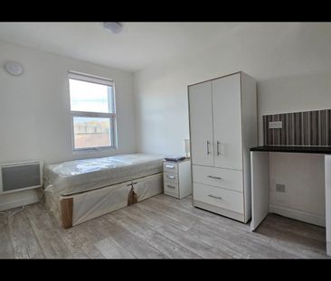 Studio Flat, Shelbourne Road, N17 - Photo 3