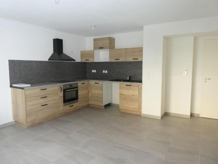 Location Appartement 2 pièces 46m² PUGET SUR ARGENS 83480 - Photo 3