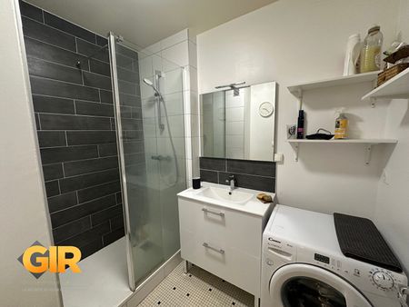 Location Maison 1 pièce 83m² ST JACQUES DE LA LANDE 35136 - Photo 5