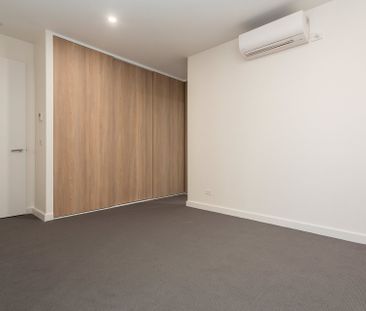Cutting Edge Luxury Living - Photo 5