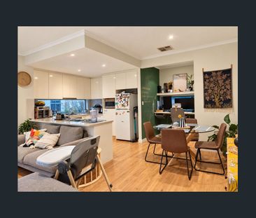 Modern, Energy-Efficient Townhouse in Mawson Lakes - Photo 2