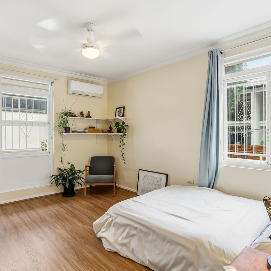 Quiet Sanctuary Perfectly Positioned In New Farm! - Photo 1