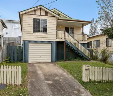 Fully fenced 3-bedroom home! - Photo 2