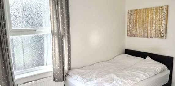 Sydney Street, Boston, Property for rent - Photo 2