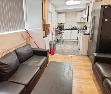 1 bedroom terraced to rent Teversal Avenue, NG7 - Photo 5