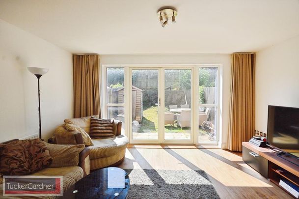 2 bedroom house to rent - Photo 1