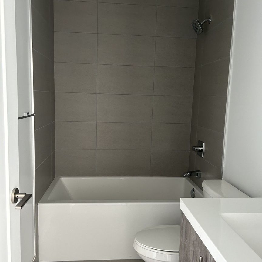 For Lease - 286 Main Street Unit# 814, Toronto, Ontario - Photo 1