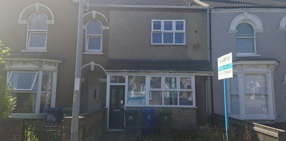 Welholme Road, Grimsby - Photo 2