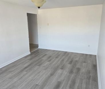 5 1/2 à louer - Ahuntsic - proche de tous les services - Photo 1