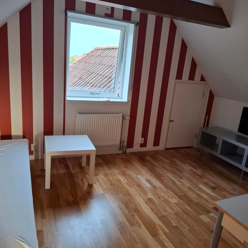 Skultunavägen, Västerås - Photo 1