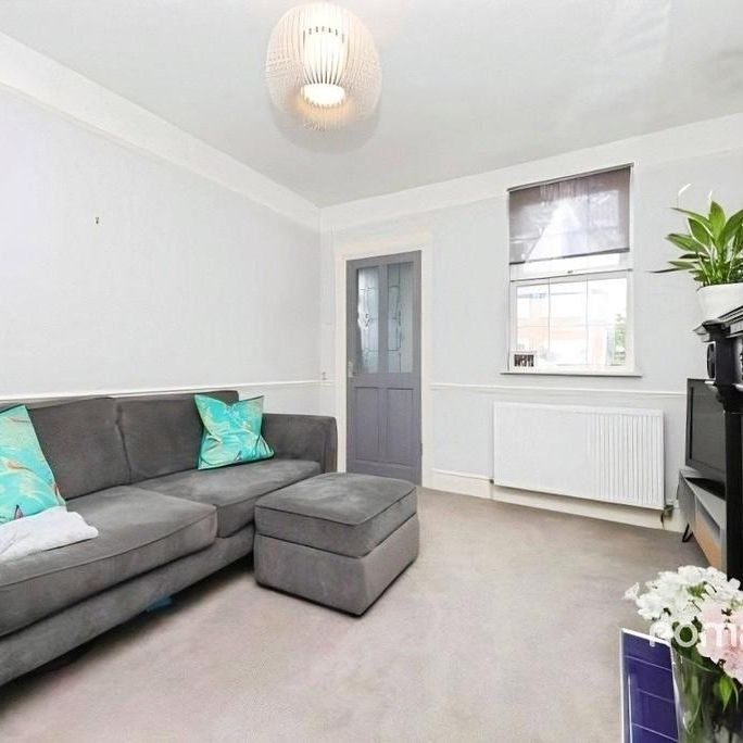 2 bedroom house to rent - Photo 1