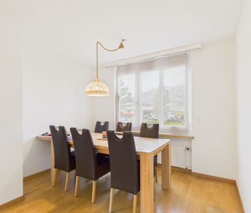 Sonnige 4-Zimmer Wohnung mit Balkon an zentraler Lage in Buchs SG - Photo 2