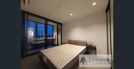 Fully Furnished - 3 Bed 2 Bath 1 CP - Walking Distance to RMIT - Photo 3