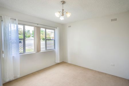2/2 Noela Avenue, New Lambton NSW 2305 - Apartment For Rent | Domain - Photo 4