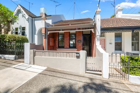 Stylish Single-Level Semi in the Heart of Bondi Junction - Photo 5