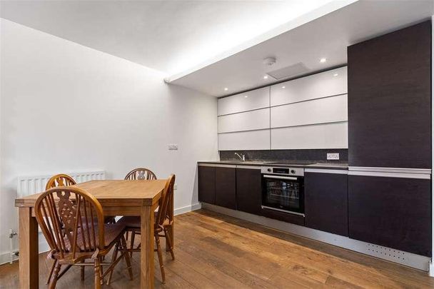 Newbury Mews, Chalk, NW5 - Photo 1