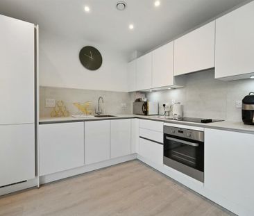 3 bedroom flat to rent - Photo 5
