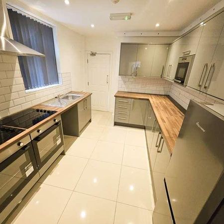 Alexandra Road, Doncaster, DN4 - Photo 4