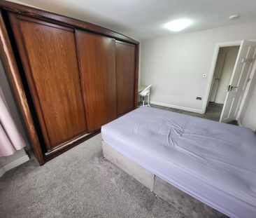 1 bedroom semi-detached house to rent - Photo 2