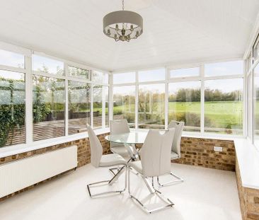 2 bedroom semi-detached bungalow to rent - Photo 2