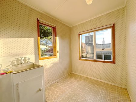 Charming 3-Bedroom Home in Westmere - Flexible Lease Options Available - Photo 5