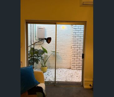 A Quiet Family Home in Carlton - Photo 1