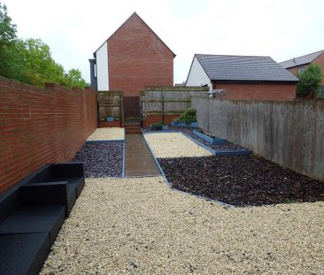 5 bedroom detached house to rent - Photo 3