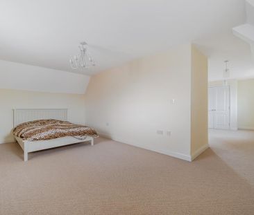 4 bedroom detached house to rent - Photo 5
