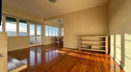 Spacious 3-Bedroom Home in the Heart of Missio... - Photo 2