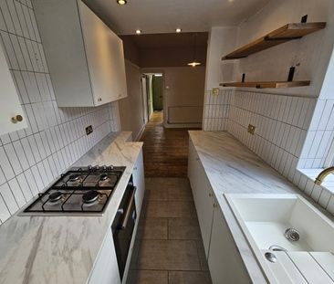 St. Marys Road, Smethwick, B67 - Photo 2