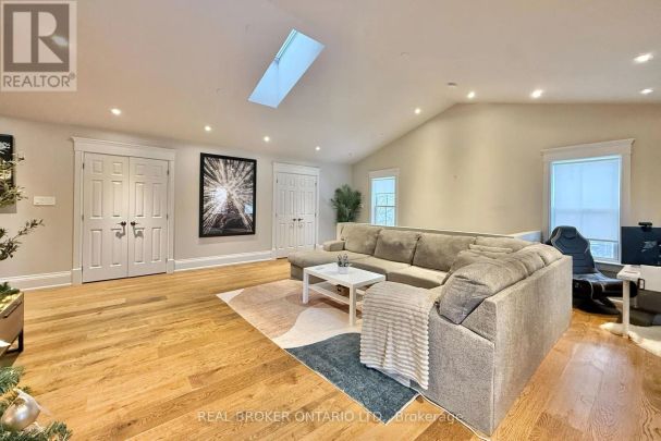 361 MAIN STREET N - Photo 1