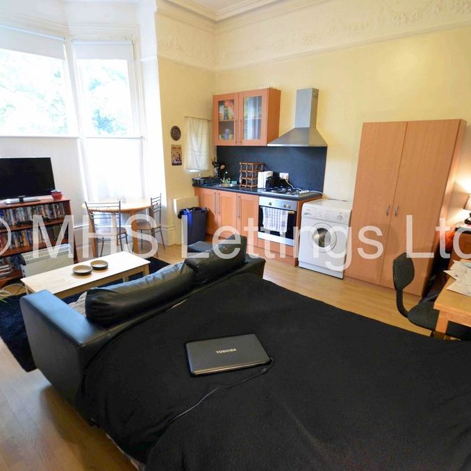 Flat 1, 22 Brudenell Road, Leeds, LS6 1BD - Photo 1