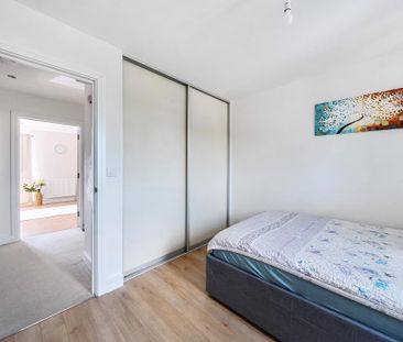 4 bedroom townhouse to rent - Photo 3