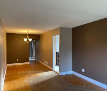 For Lease - 7 Mandrain Crescent, Brampton, Ontario - Photo 2